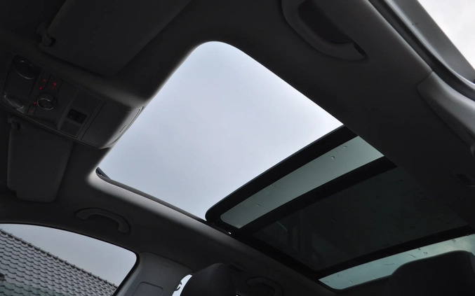 Volkswagen Tiguan cena 56999 przebieg: 176000, rok produkcji 2012 z Legnica małe 781